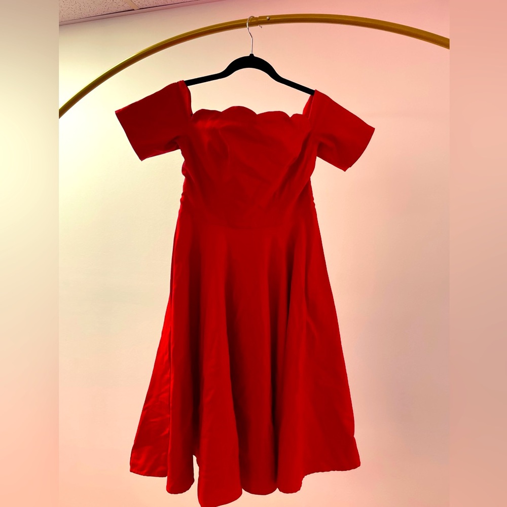 Retro Red Dress with Scallop Chest